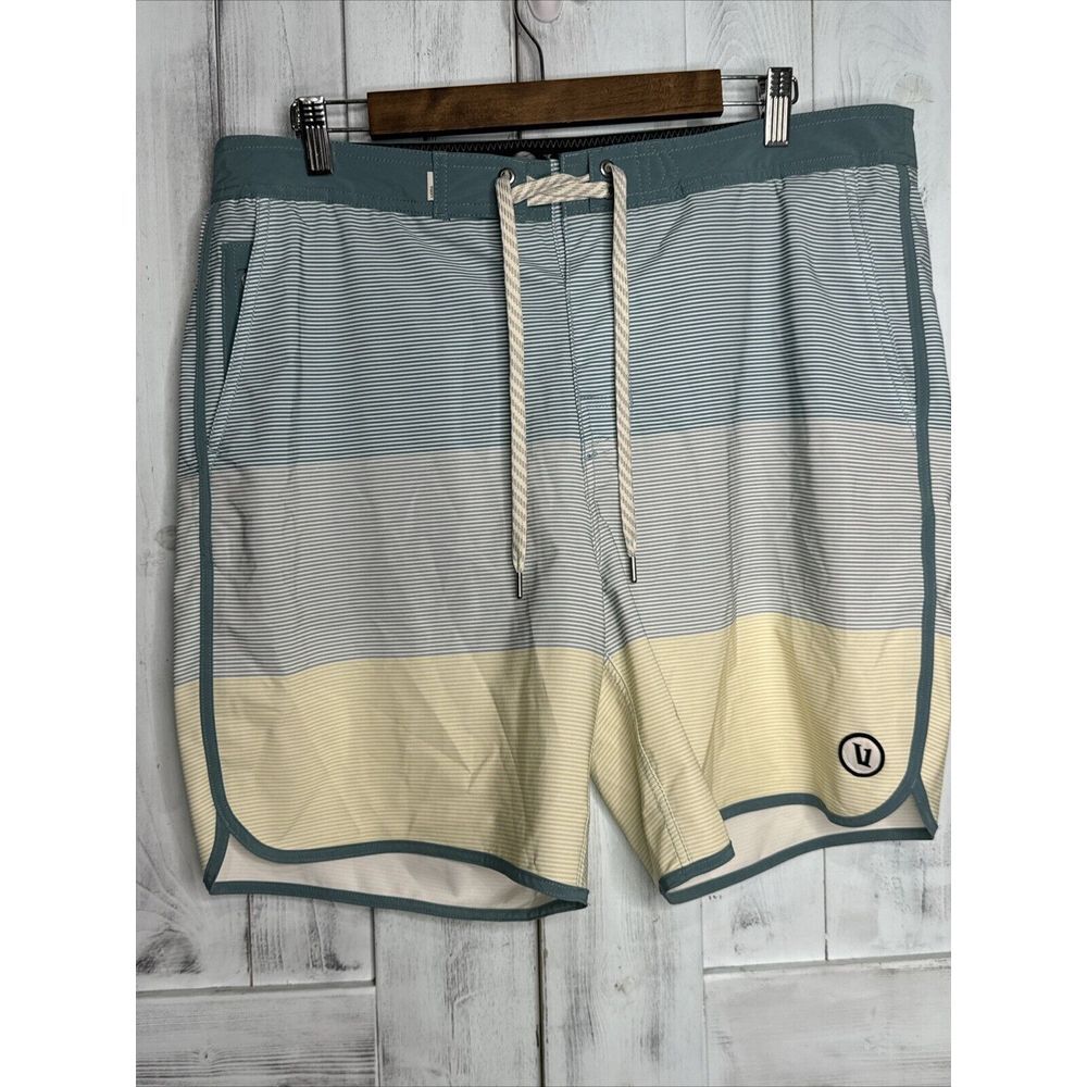 VUORI Cruise Board Shorts Swim Trunks‎ Men's Size 36  Sagebrush Wave Stripe Blue